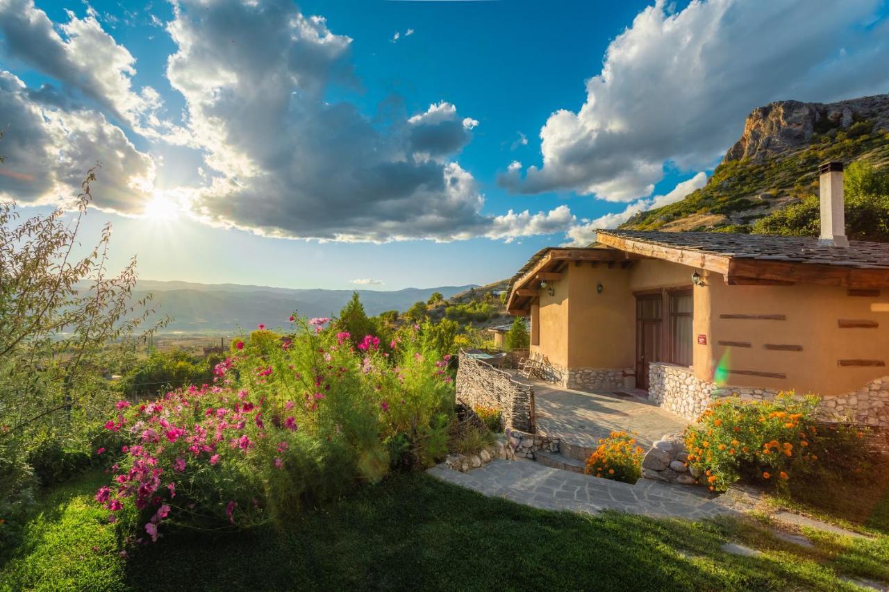 Eco Village Under The Cliffs Ilindentsi エクステリア 写真